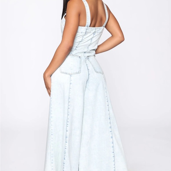 NWT. Fashion Nova “My Go To” Light Wash Wide Leg Denim Overalls - Picture 3 of 5